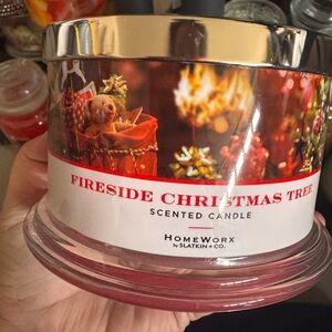 Homeworx Fireside Christmas Tree Scented Candle - Festive Red